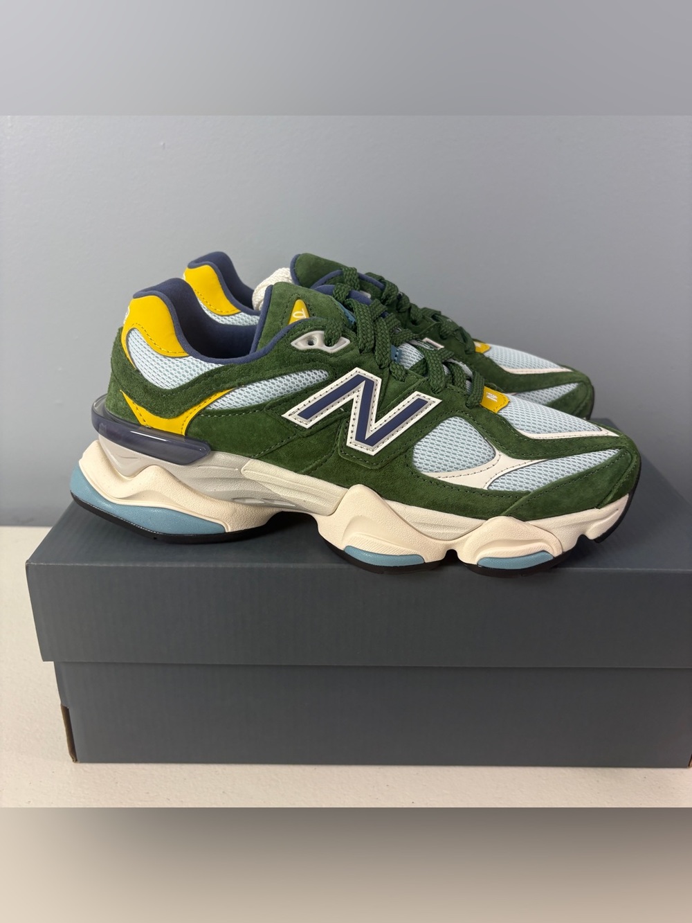 New Balance 9060 U9060LDA Dark Alpine Green Shoes Sneakers Woman’s Sz 7.5
